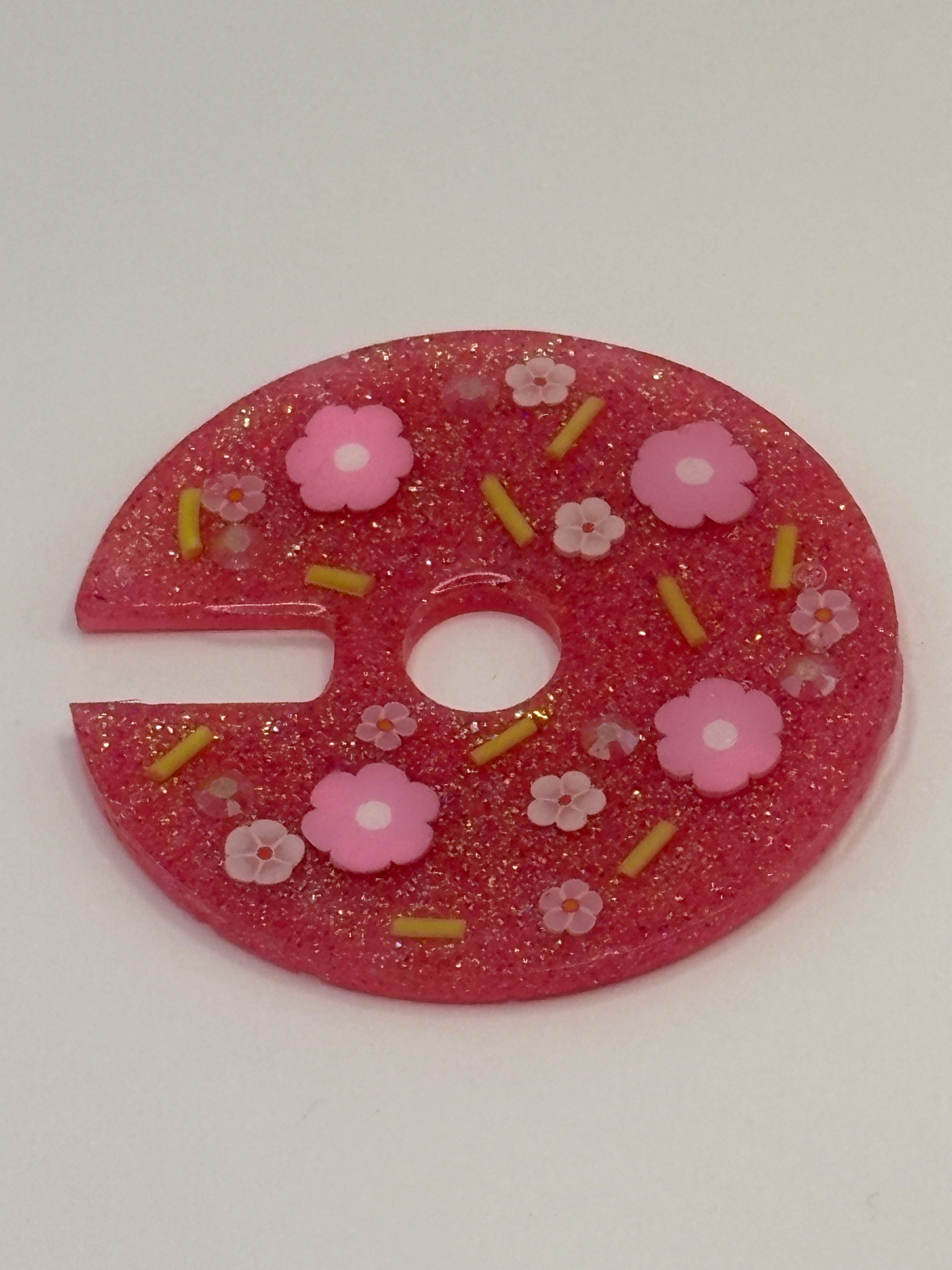 Pink Floral Glitter BruMate Era Tumbler Topper | Handmade Resin Flower Cup Accessory | Pink Daisy Lid Topper